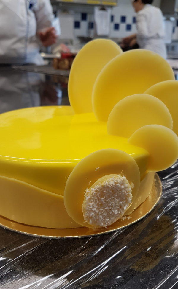 Mousse al mascarpone cocco e mango fausto